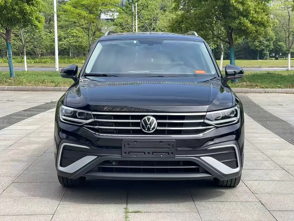 Volkswagen Tiguan L 2021 — фото 2