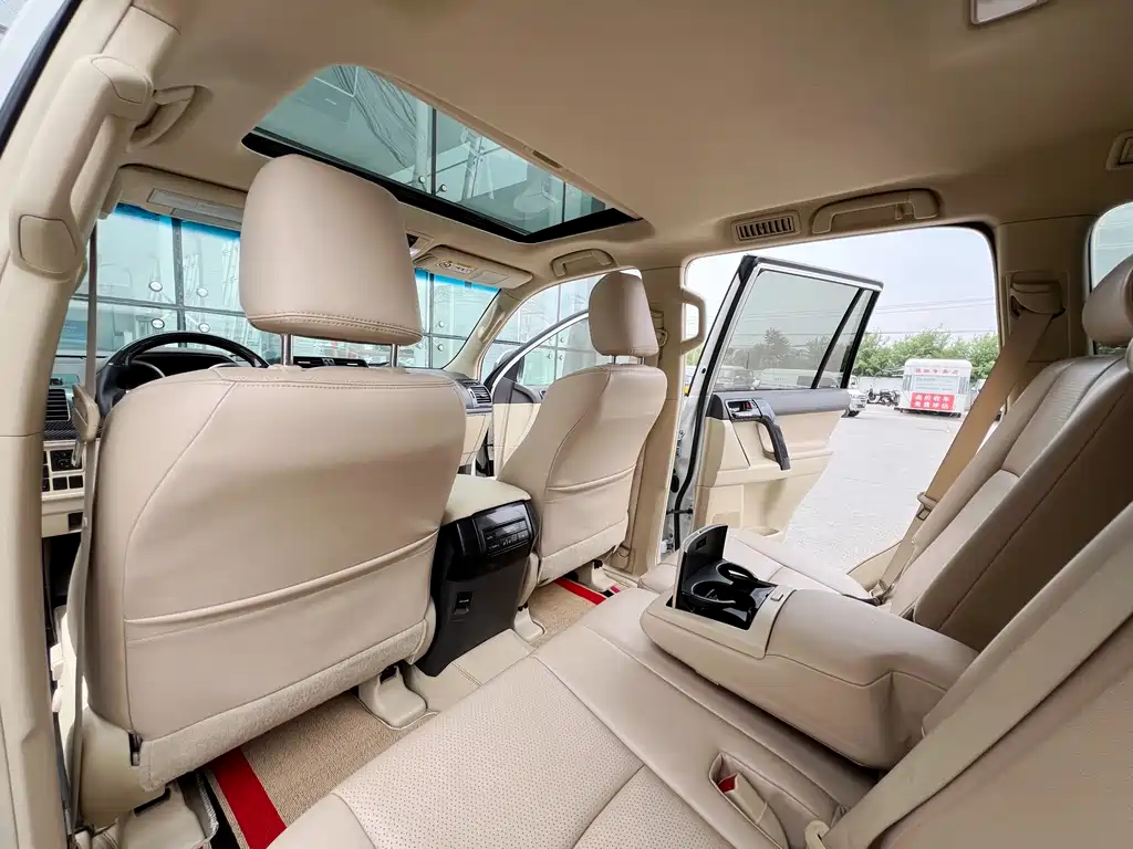 Toyota Prado 2018 — фото 11