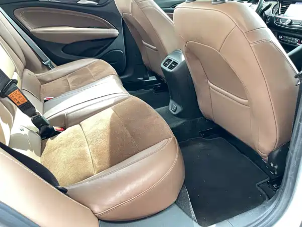 Buick Regal 2020