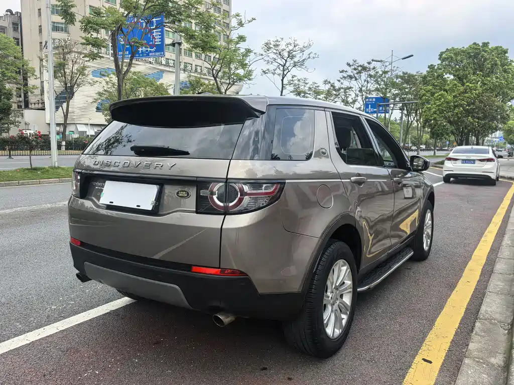 Land Rover Discovery Sport 2016 — фото 17