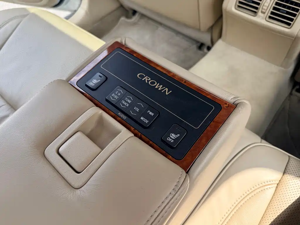 Toyota Crown 2007 — фото 16