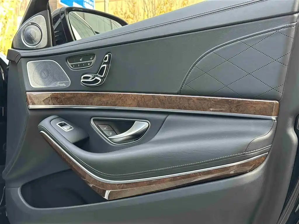 Mercedes-Benz S-Class AMG 2015 — фото 7