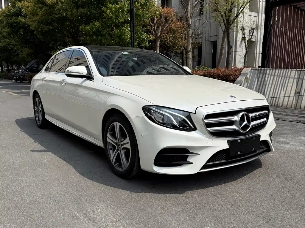 Mercedes-Benz E-Class 2019 — фото 3