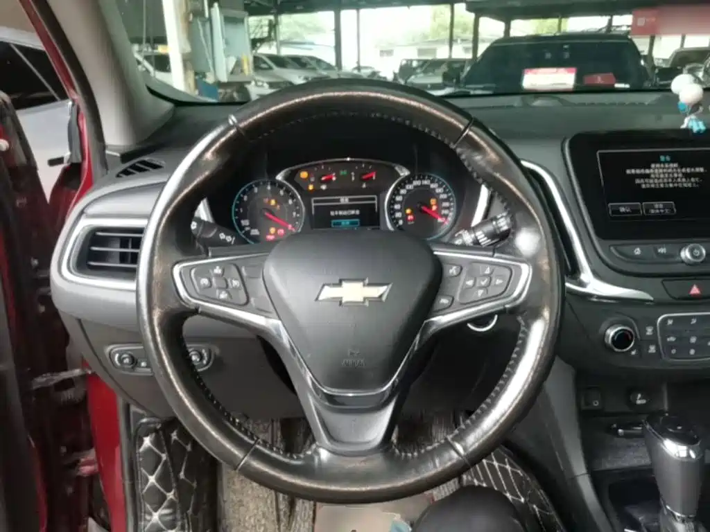 Chevrolet Equinox 2017 — фото 11