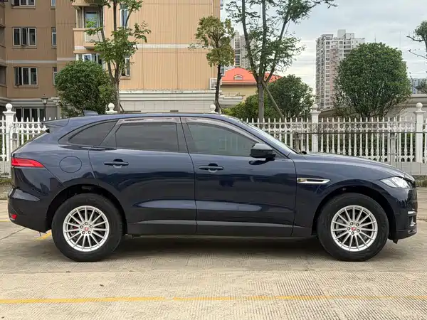 Jaguar F-PACE 2018