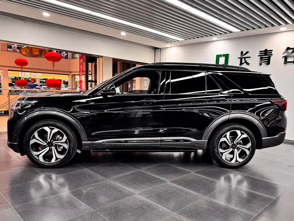 Ford Explorer 2023