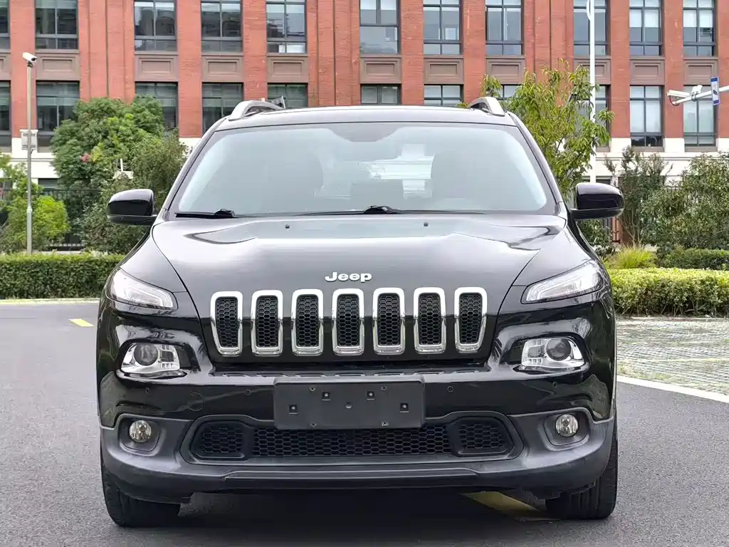 Jeep Cherokee 2016
