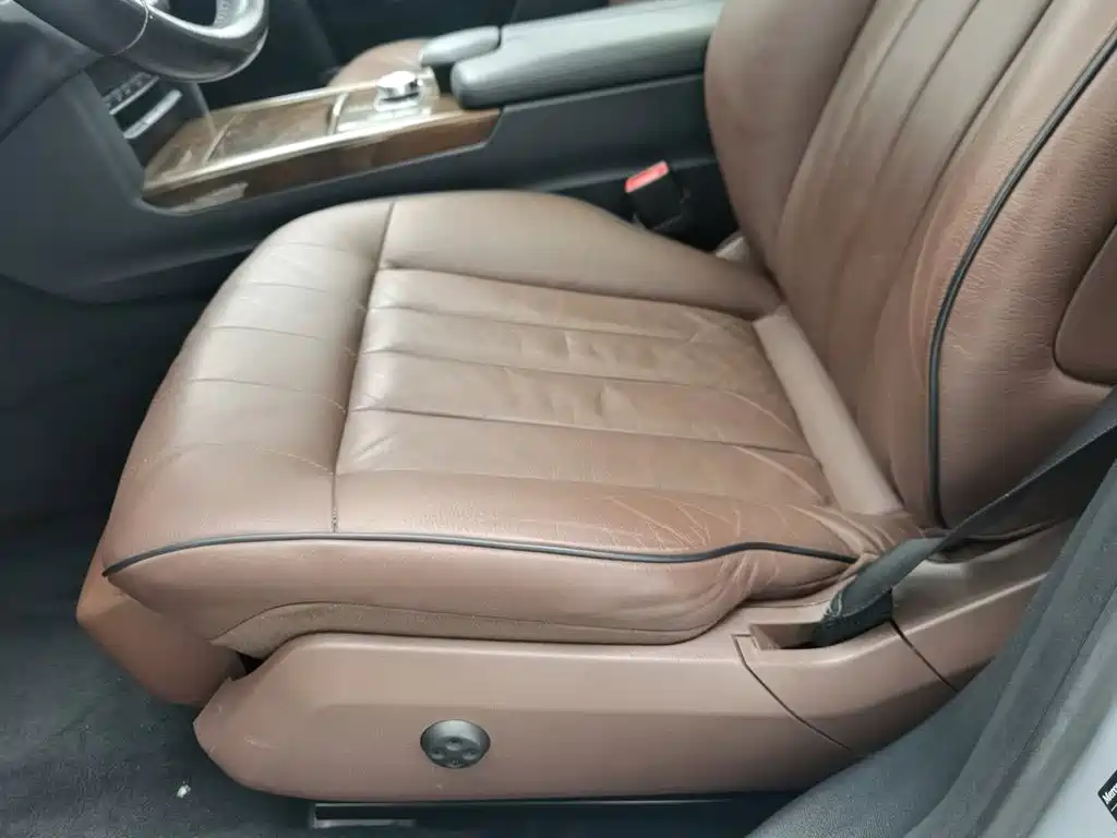 Mercedes-Benz E-Class 2015 — фото 20
