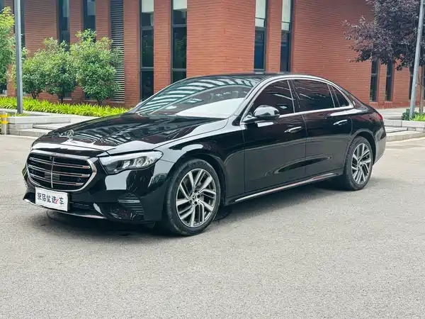 Mercedes-Benz E-Class 2024