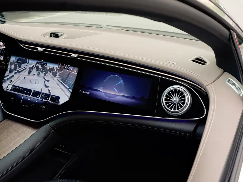 Mercedes-Benz EQS 2024 — фото 19
