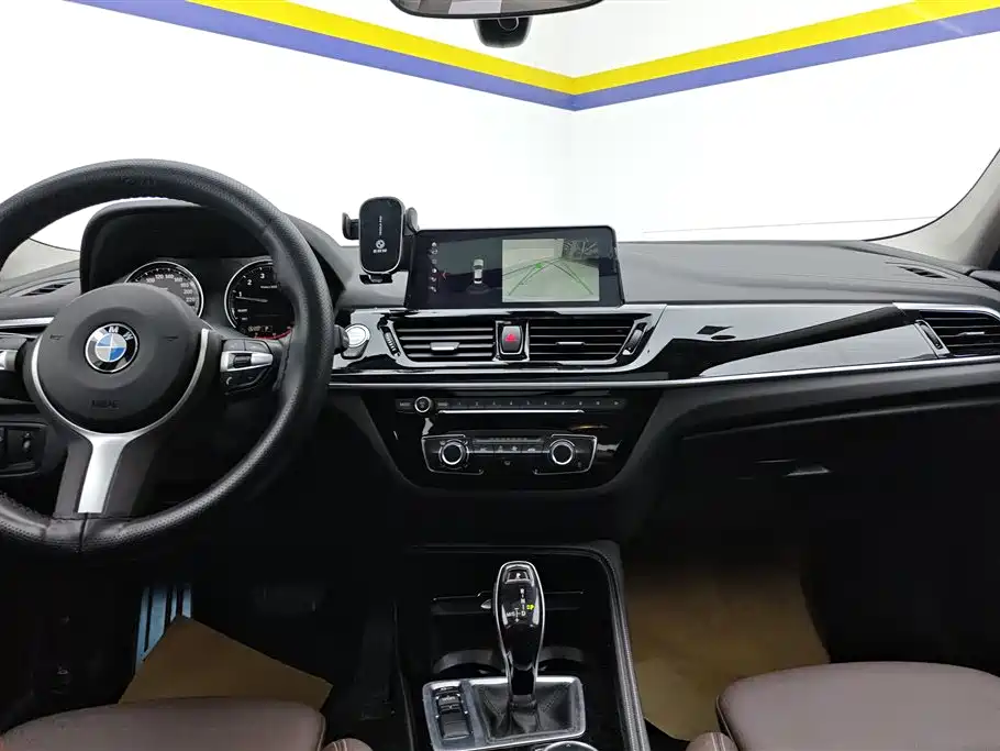 BMW 1 Series 2020 — фото 13
