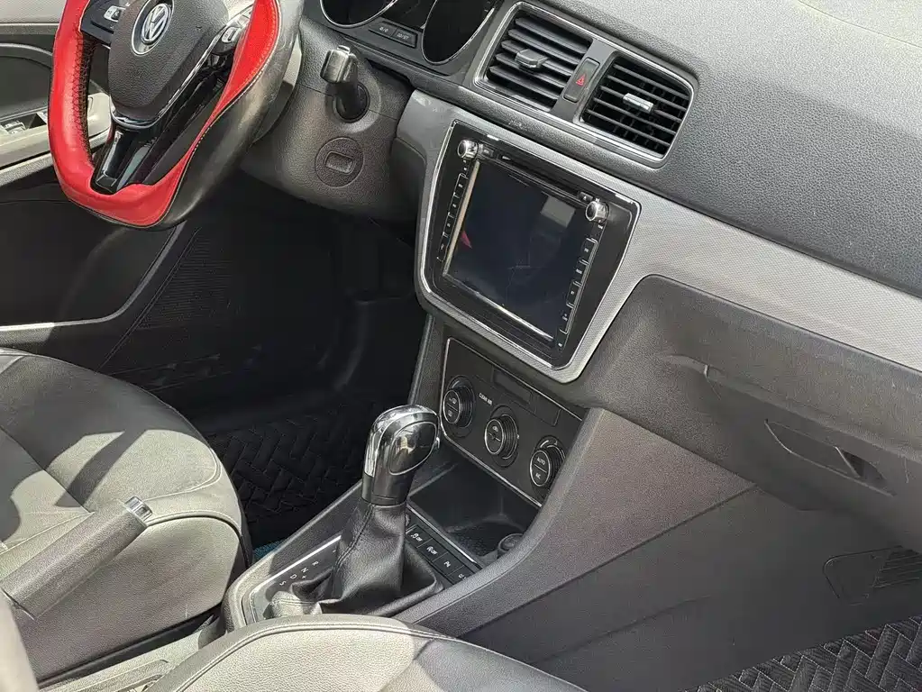 Volkswagen Gran Lavida 2018 — фото 12