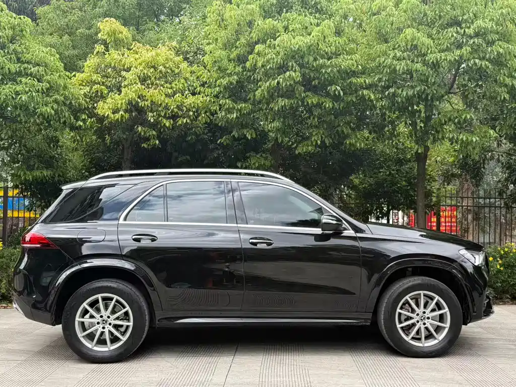 Mercedes-Benz GLE 2020 — фото 17