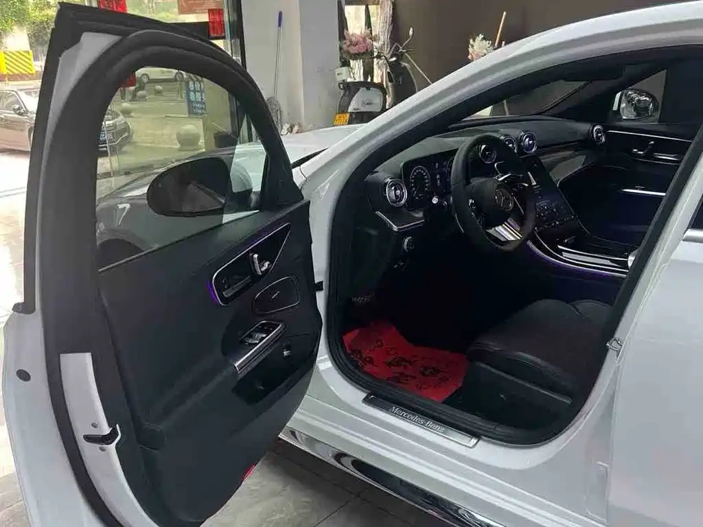Mercedes-Benz C-Class 2022