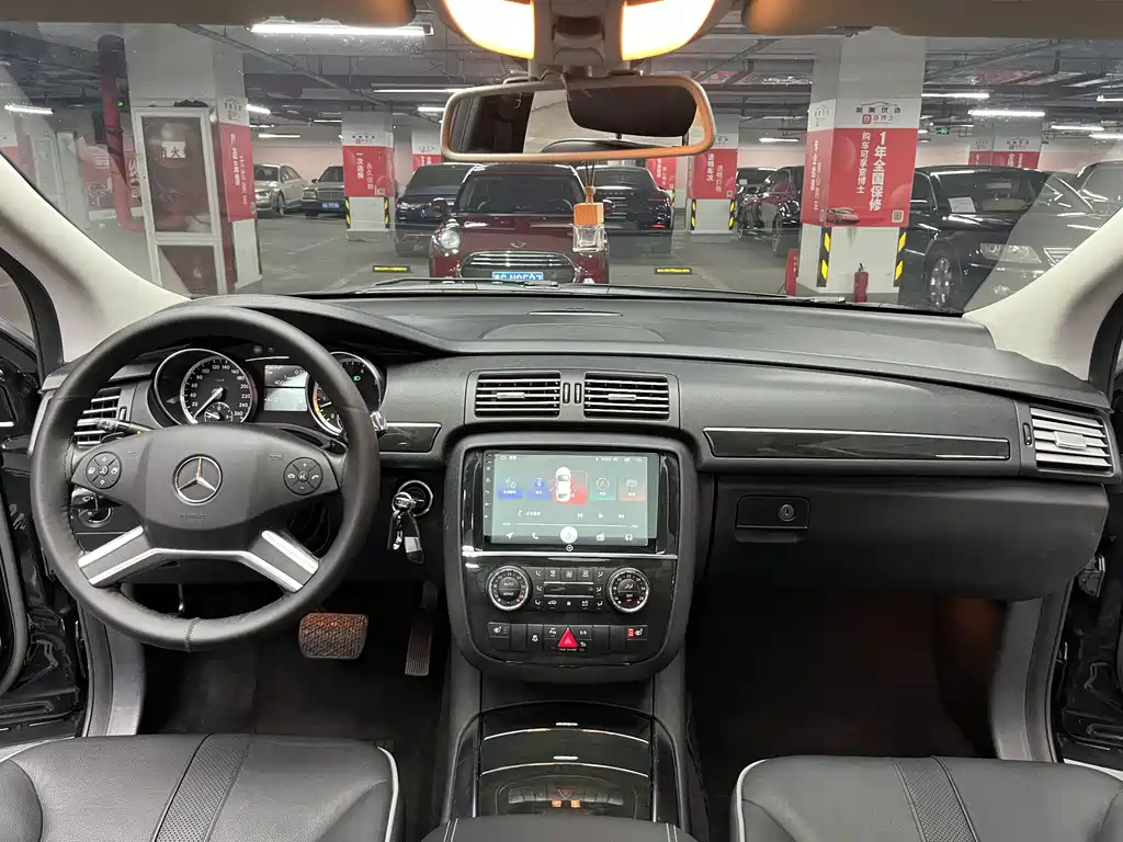 Mercedes-Benz R-Class 2017 — фото 15