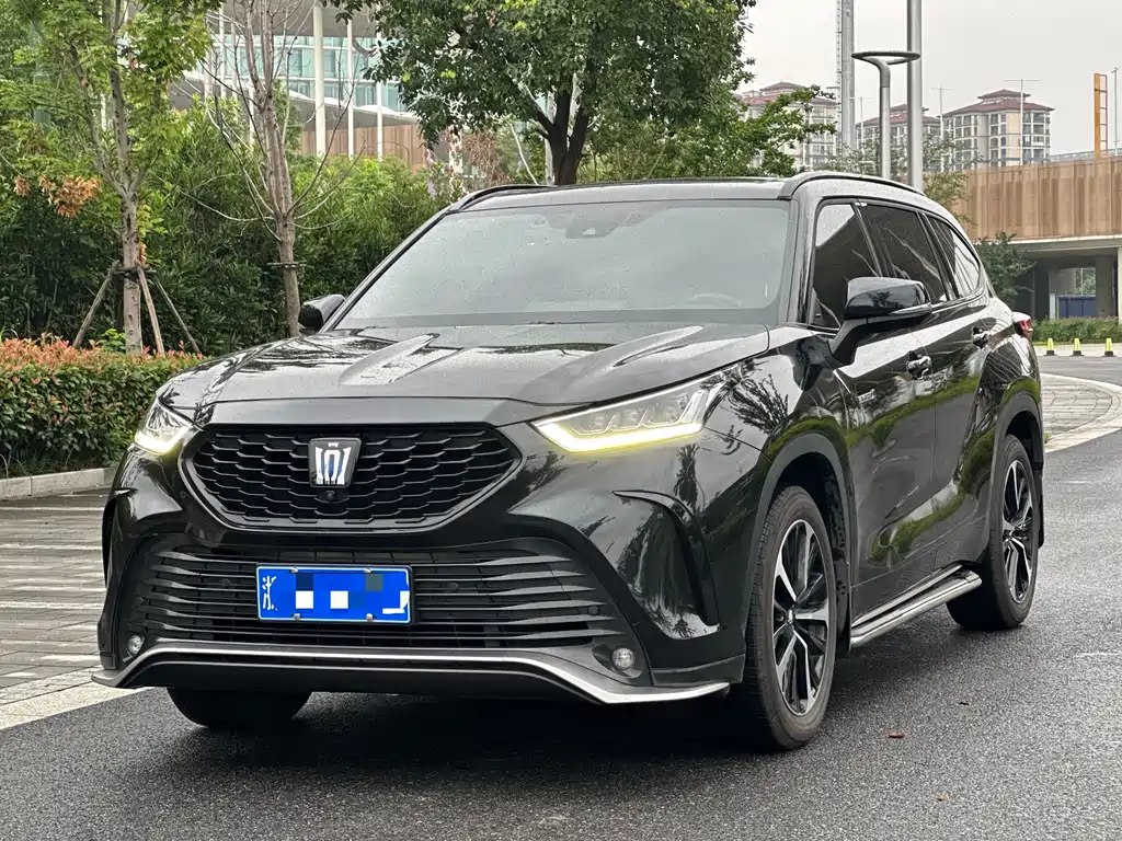 Toyota Crown Kluger 2021