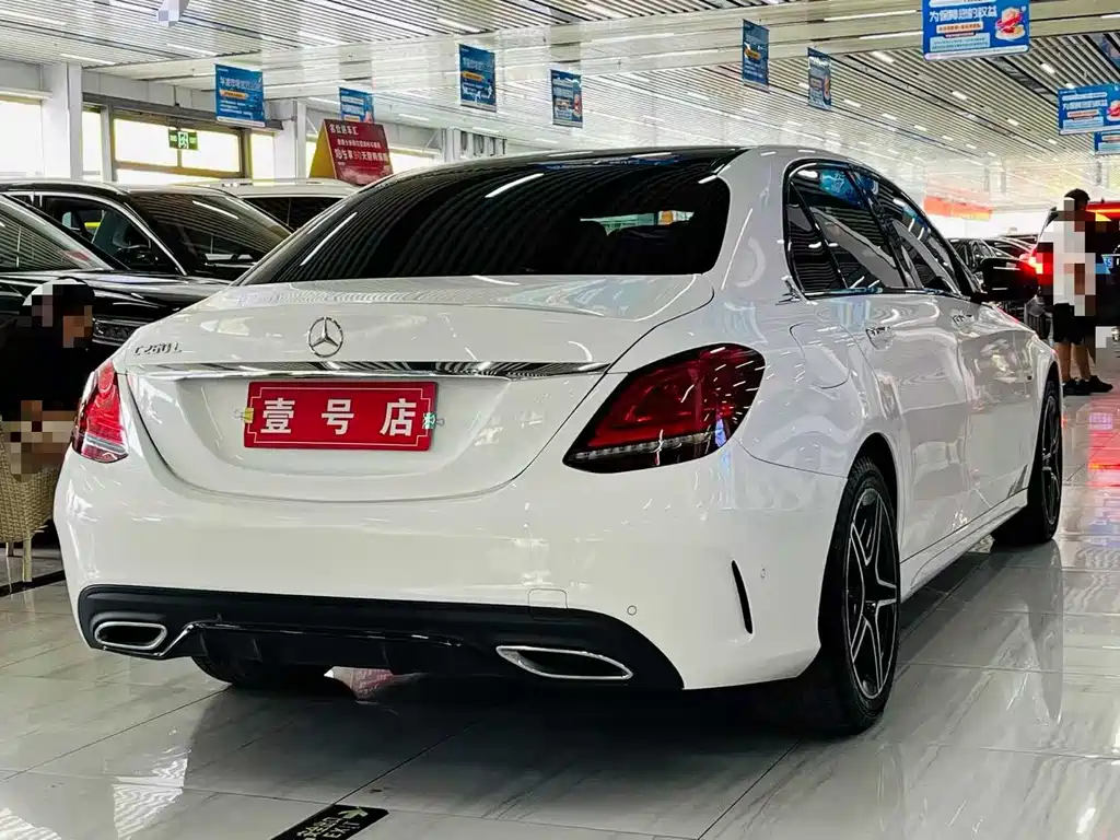 Mercedes-Benz C-Class 2021
