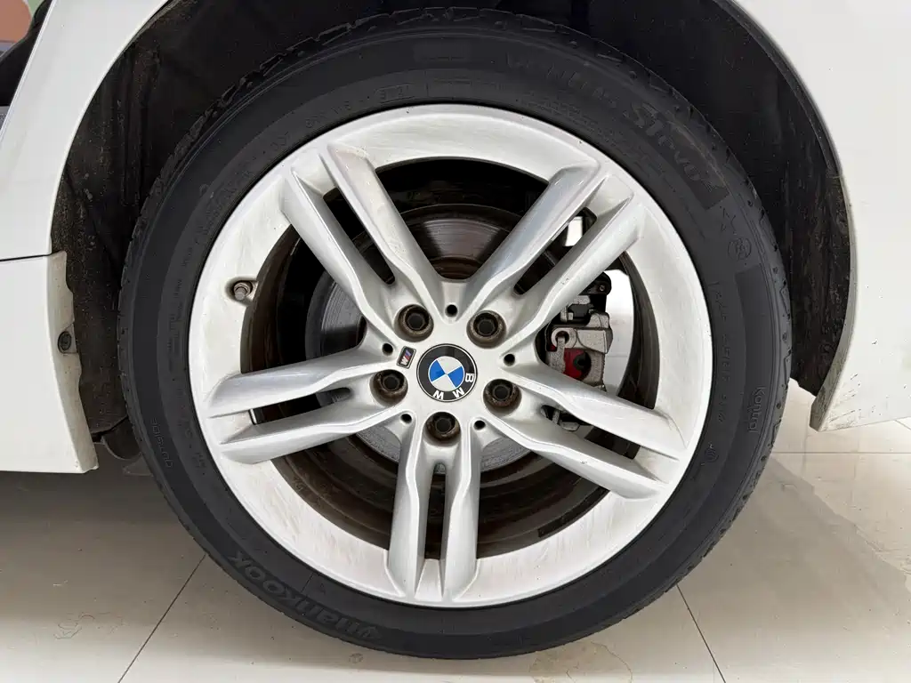 BMW 1 Series 2022 — фото 18