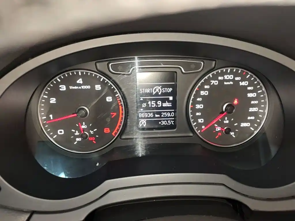 Audi Q3 2014 — фото 12