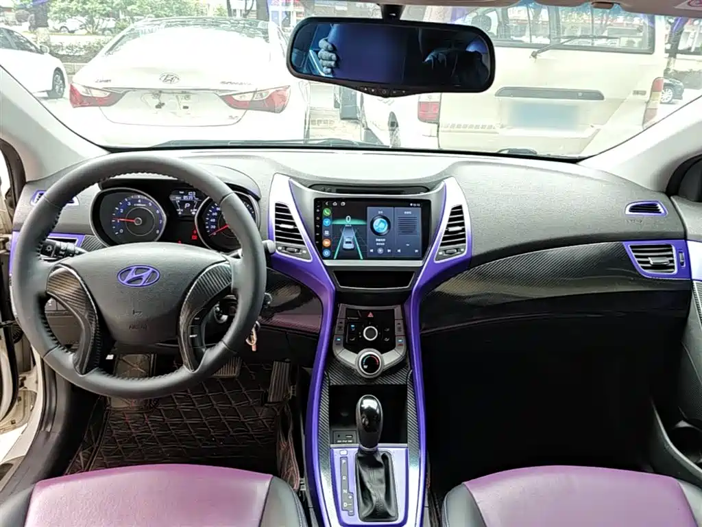 Hyundai Elantra Langdong 2017 — фото 10