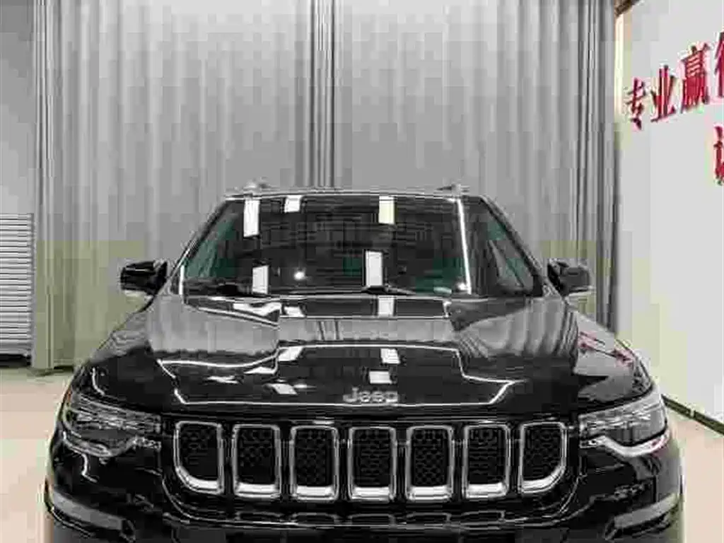 Jeep Grand Commander 2018 — фото 2