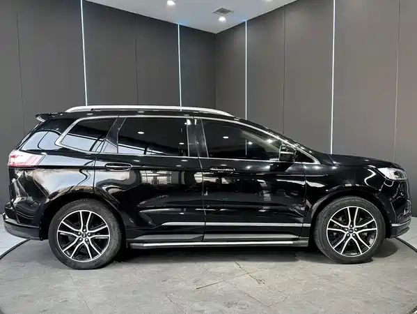 Ford Edge 2020