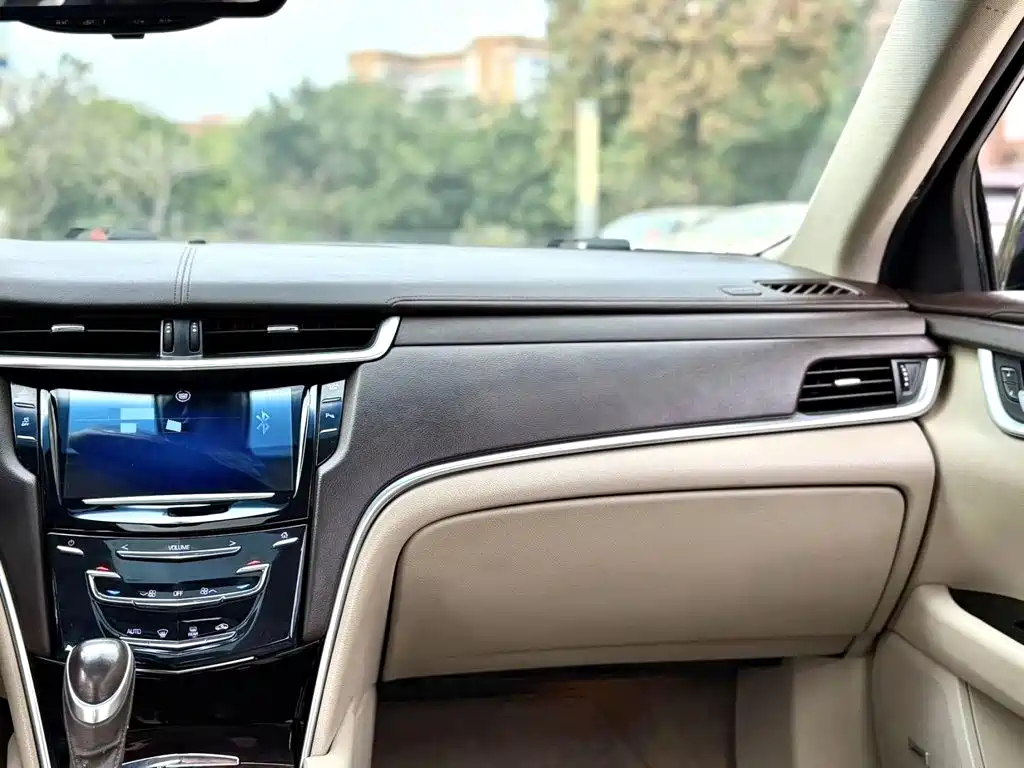 Cadillac XTS 2013 — фото 5
