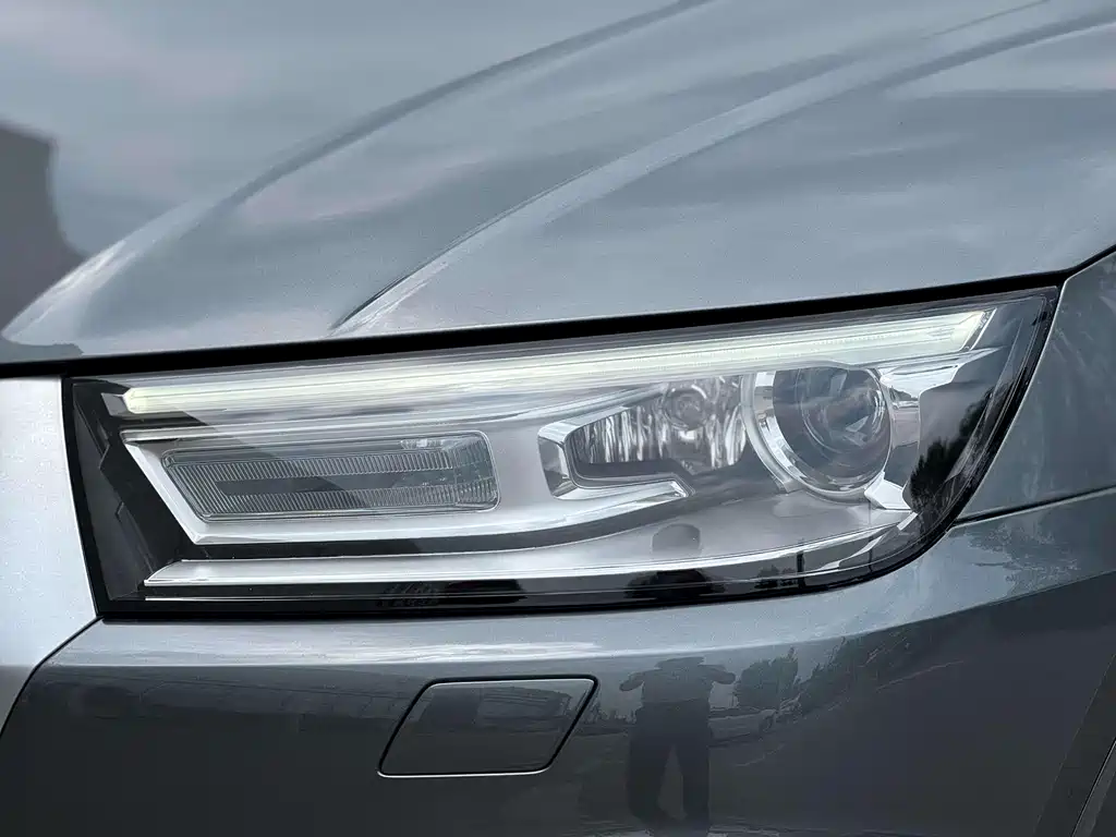 Audi Q5L 2021 — фото 12