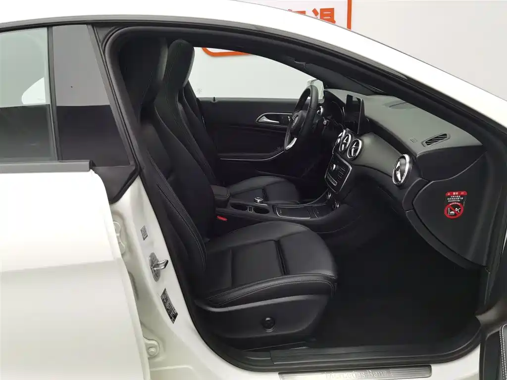Mercedes-Benz CLA 2018 — фото 23