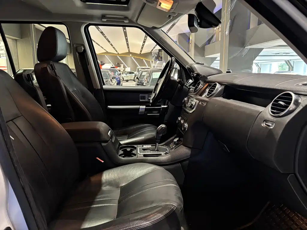 Land Rover Discovery 2013 — фото 13