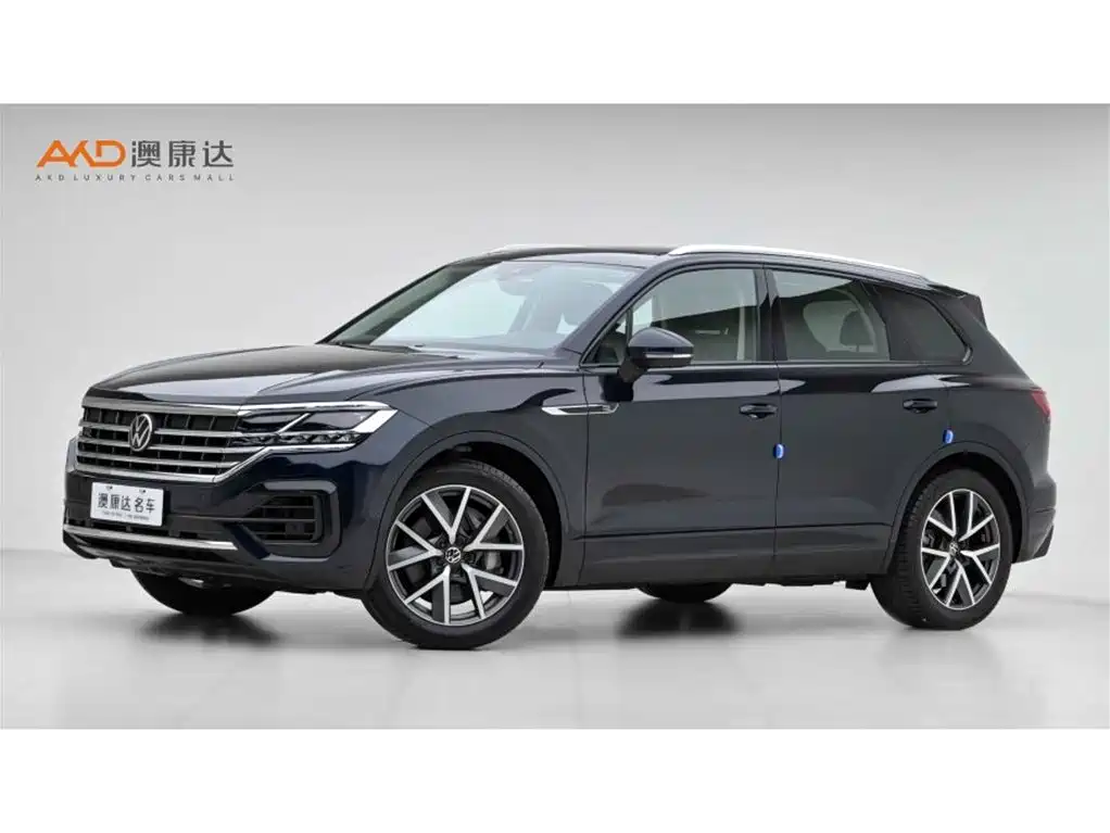 Volkswagen Touareg 2023 — фото 1