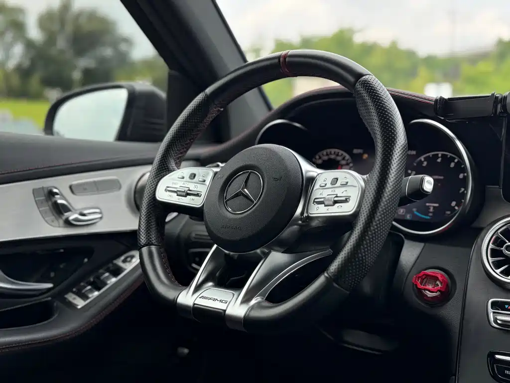 Mercedes-Benz GLC AMG 2023 — фото 22