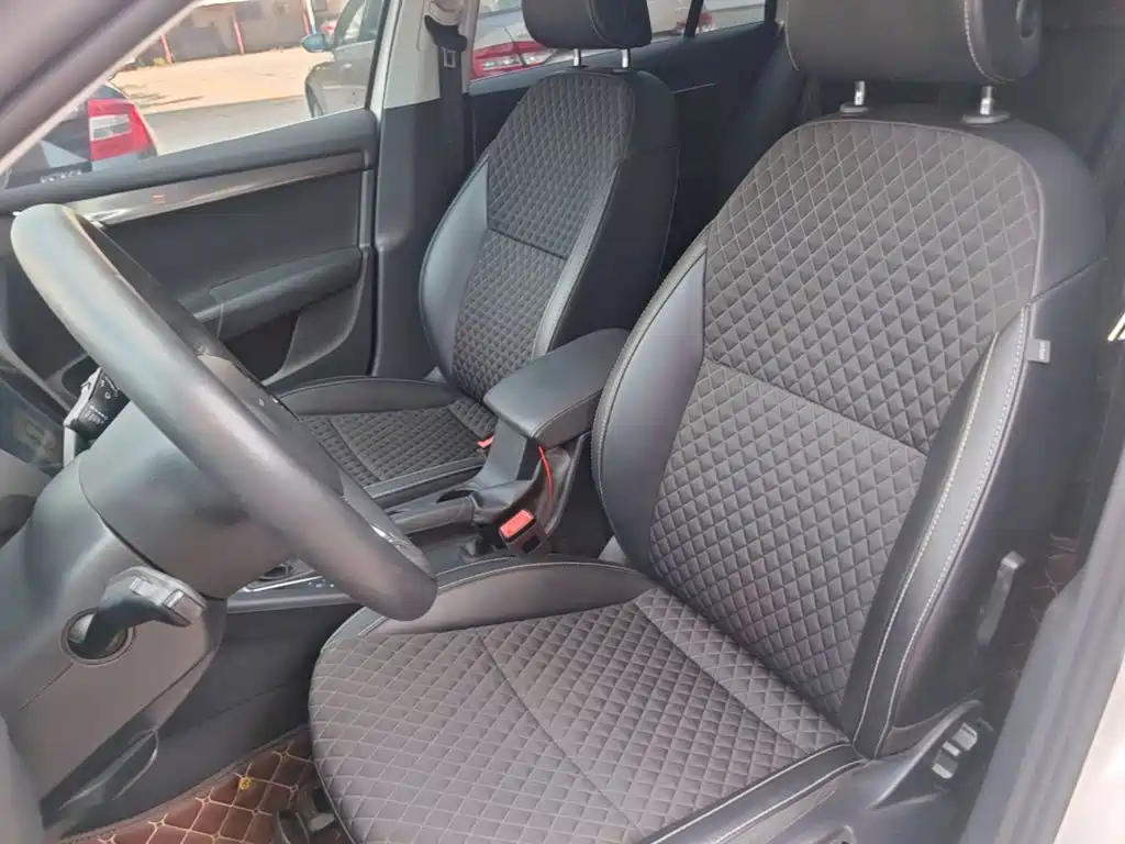 Skoda Octavia 2020 — фото 15