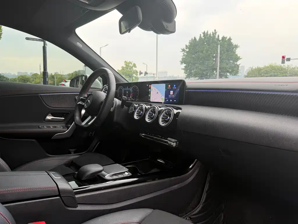 Mercedes-Benz A-Class 2023 — фото 12