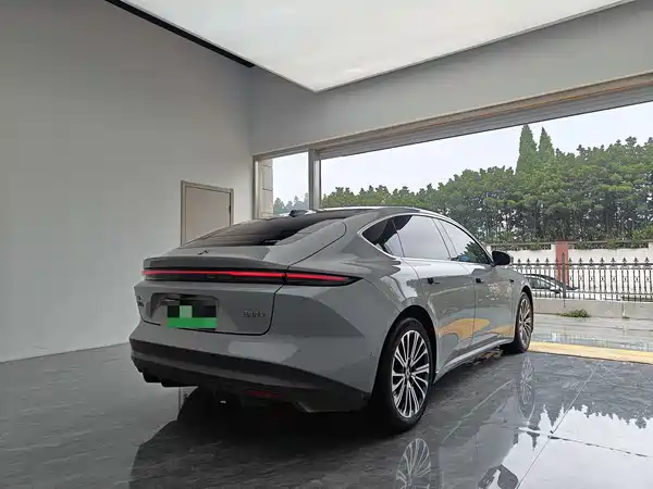NIO ET5 2023