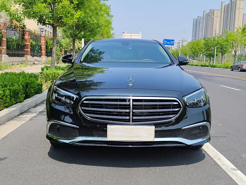 Mercedes-Benz E-Class 2023 — фото 2