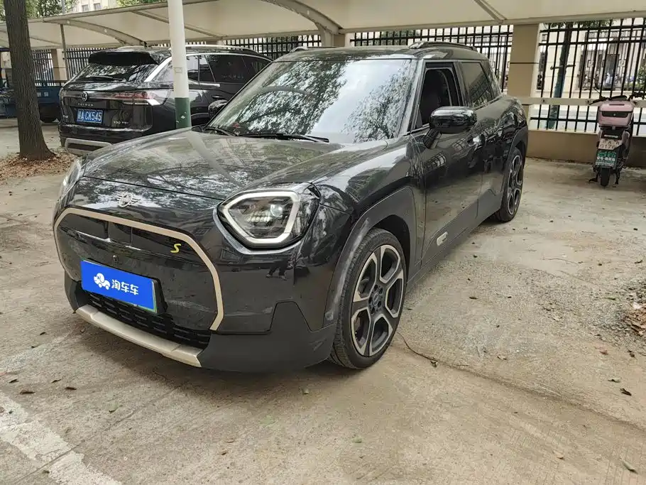 MINI Aceman 2024