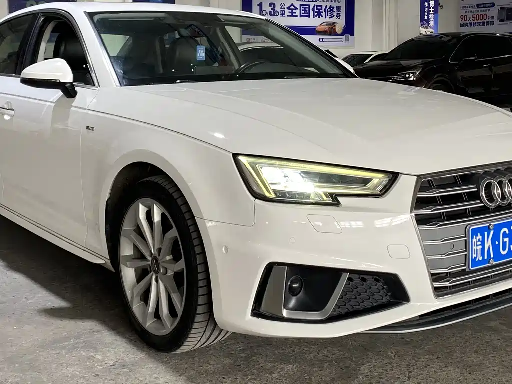 Audi A4L 2019 — фото 3