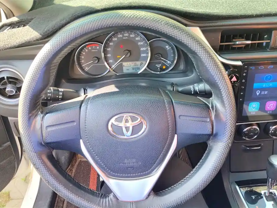Toyota Corolla 2017 — фото 15