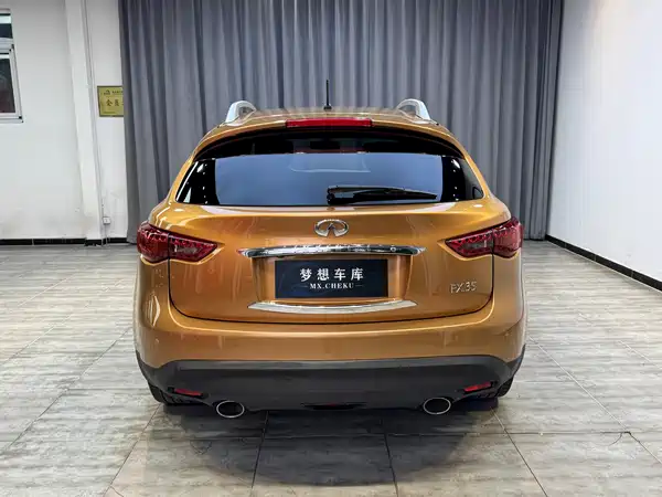 Infiniti FX 2011