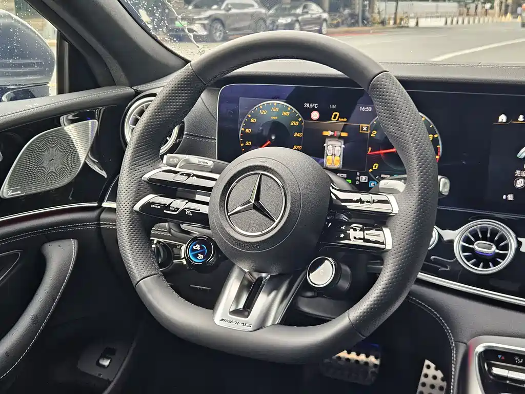 Mercedes-Benz AMG GT 2024 — фото 11