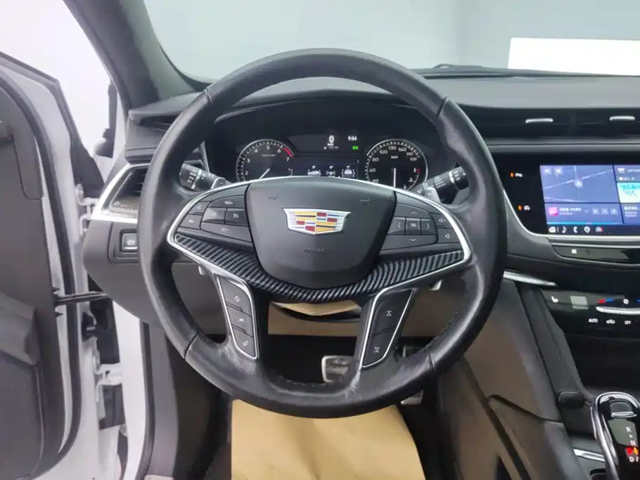 Cadillac XT5 2022 — фото 15