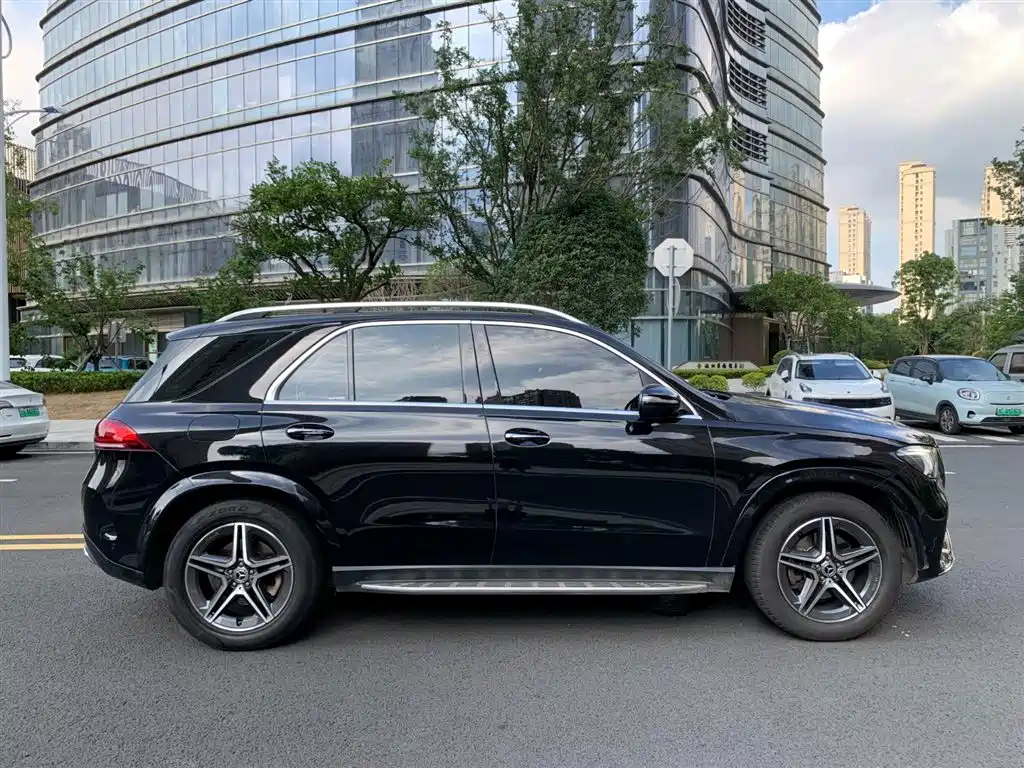 Mercedes-Benz GLE 2021 — фото 20