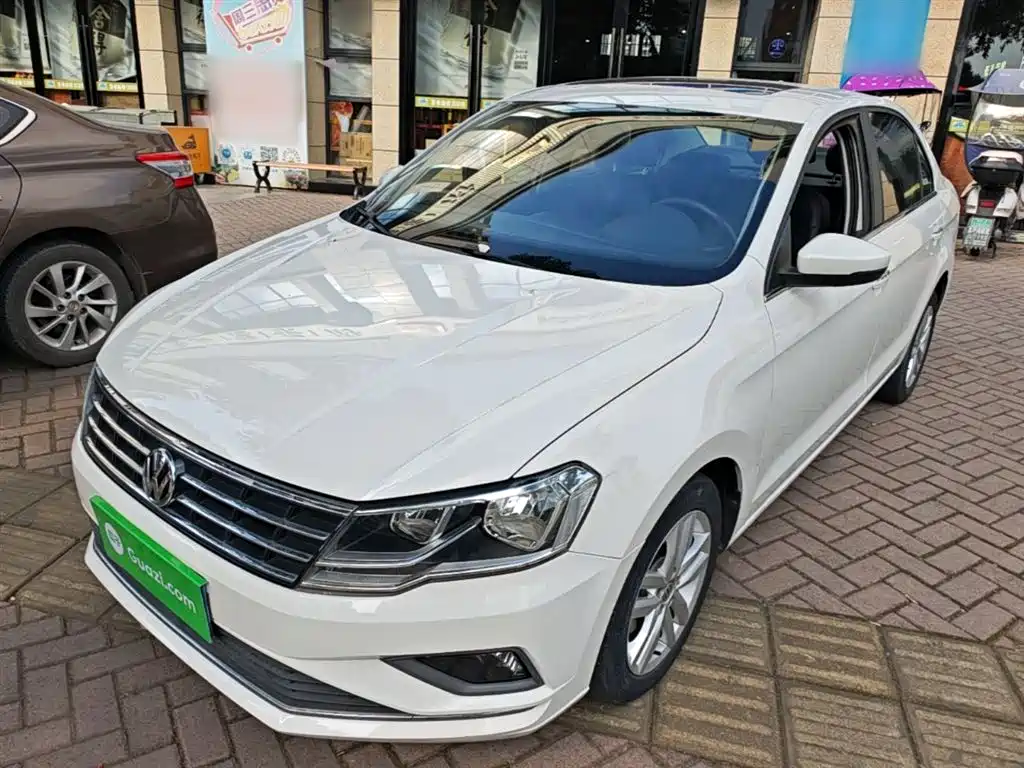 Volkswagen Jetta 2018 — фото 2