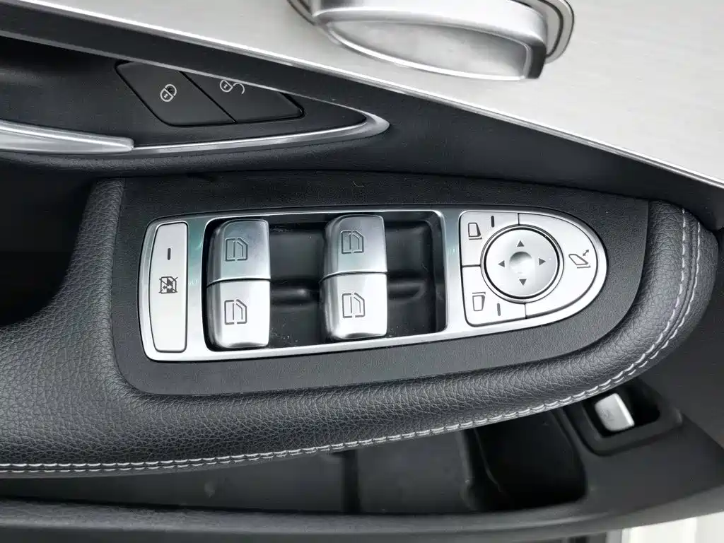 Mercedes-Benz C-Class 2021 — фото 9