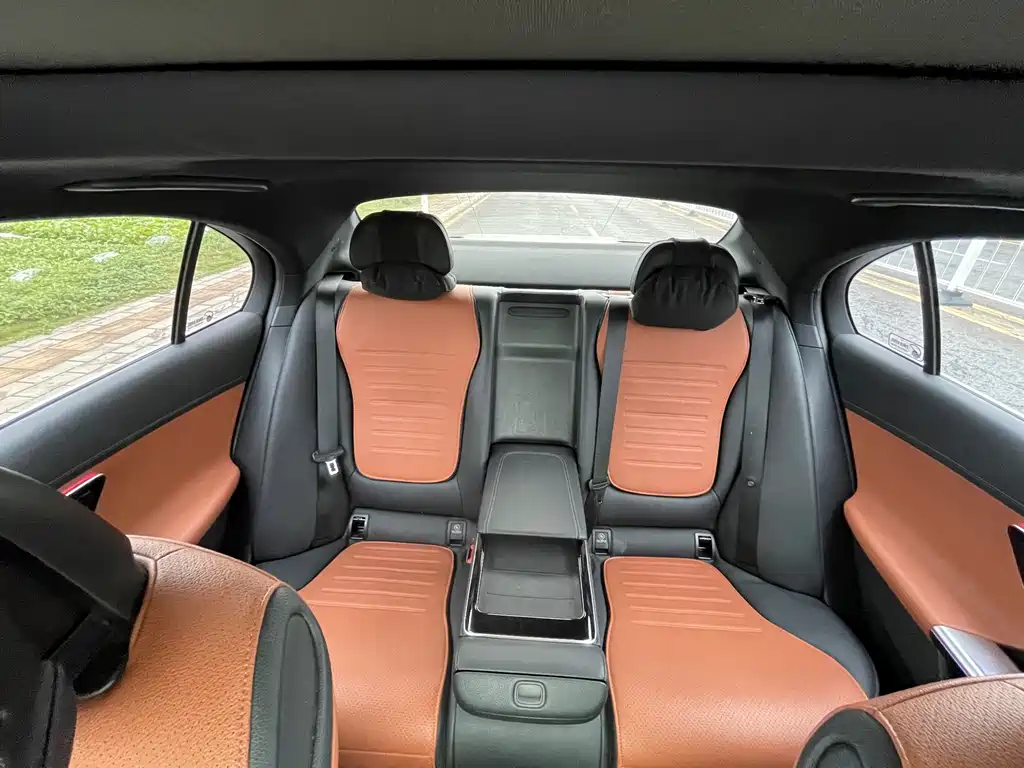 Mercedes-Benz C-Class 2023 — фото 25