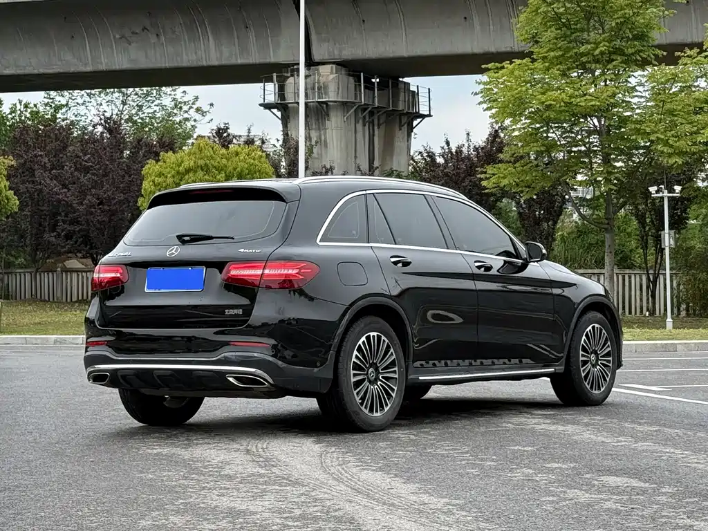 Mercedes-Benz GLC 2018 — фото 6