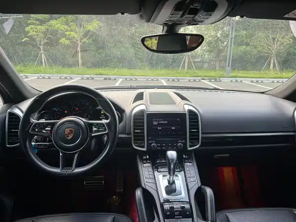 Porsche Cayenne 2017