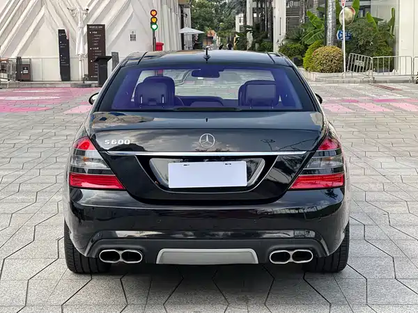 Mercedes-Benz S-Class 2008