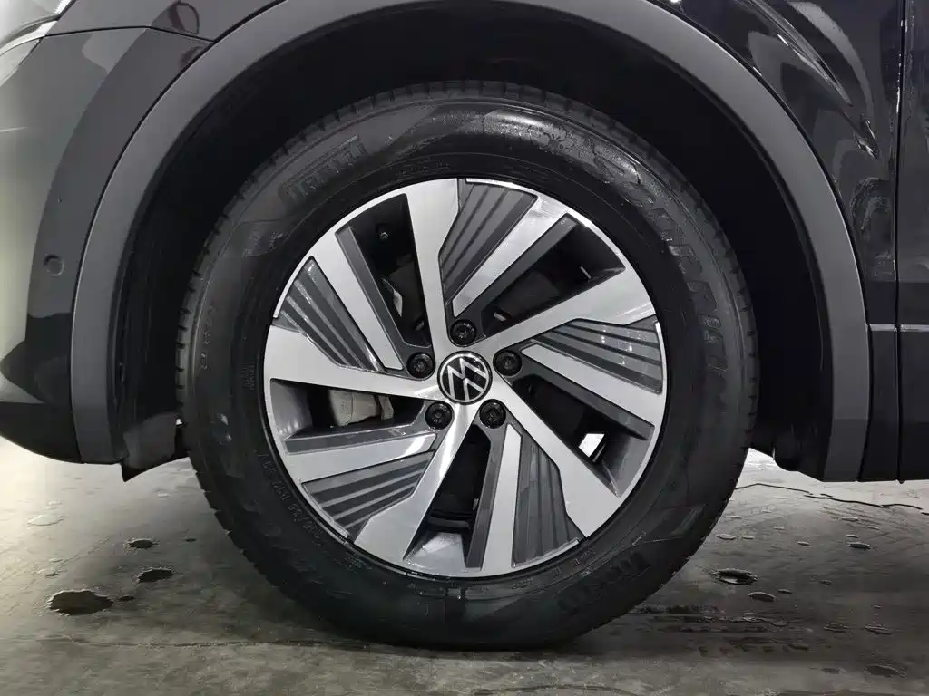 Volkswagen Tiguan L Plug-In Hybrid 2021 — фото 17